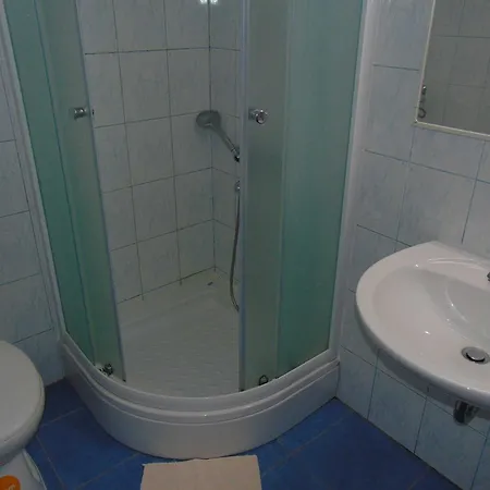 Elelu - One-bedroom With Terrace *