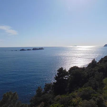 Elelu - One-bedroom With Terrace * Dubrovnik